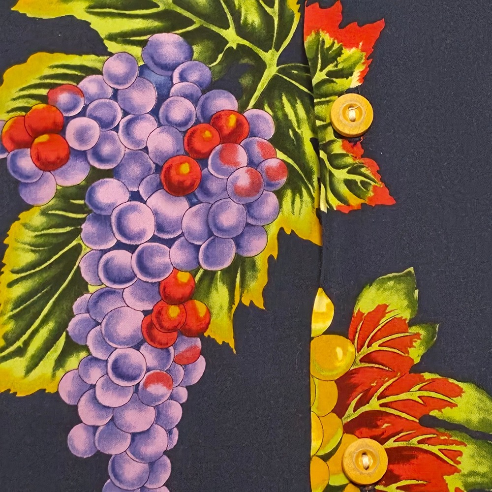 Paradise Found Mens Hawaiian Shirt 2XL Aop Grape Vineyard Print Rayon Made in HI - Picture 6 of 10